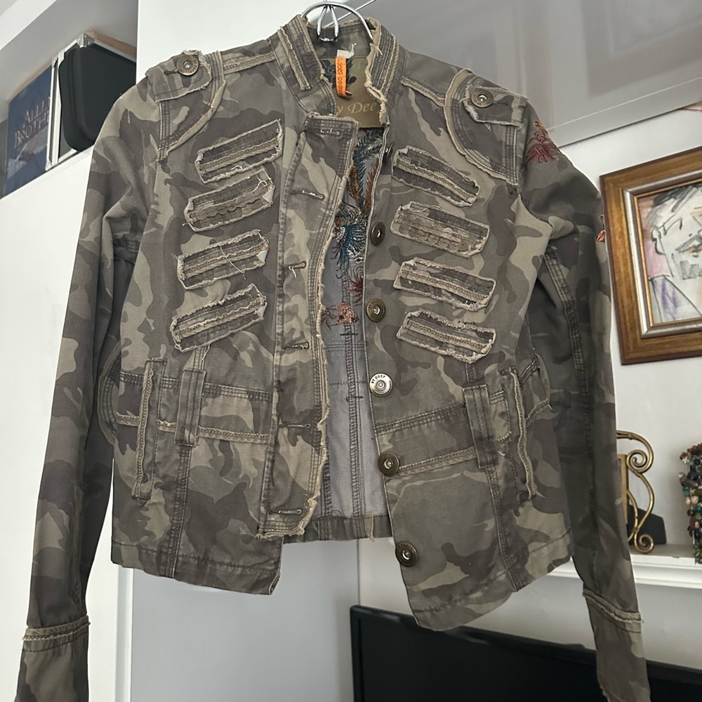 Embroidered Camouflage Jacket - Picture 2 of 2
